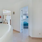 וילה Ursinho By Algarve Holidays אלבופיירה